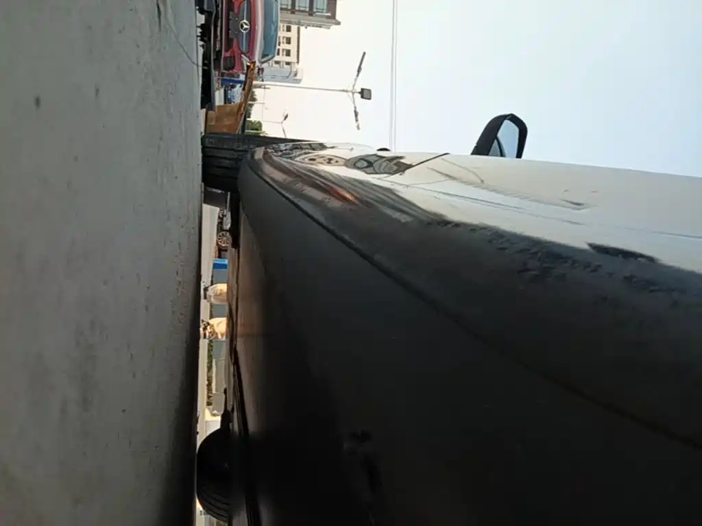Tesla Model 3 — миниатюра 22