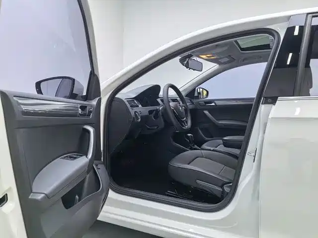 Volkswagen Santana — миниатюра 6