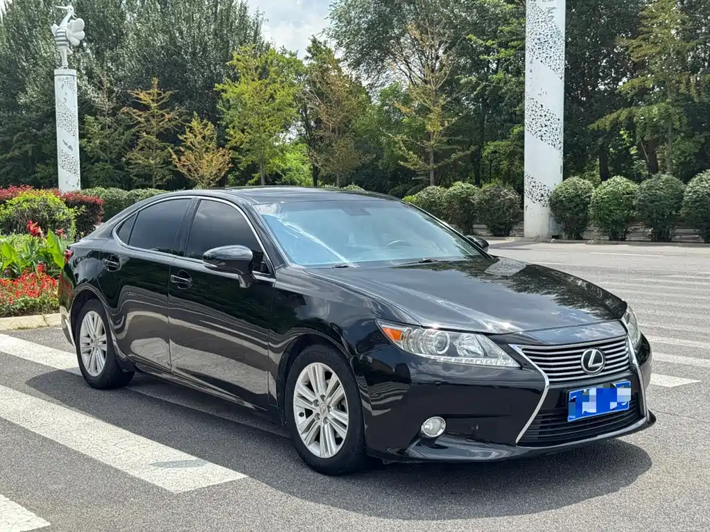 Lexus ES — миниатюра 3