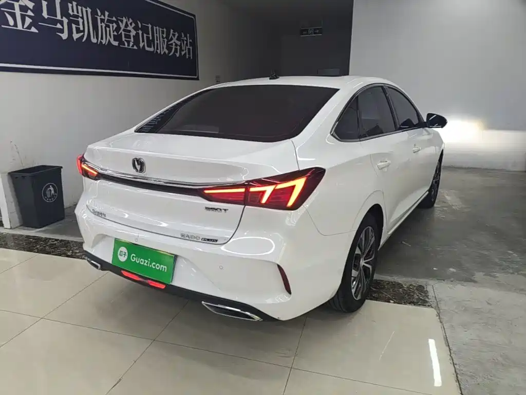 Changan Eado — миниатюра 7