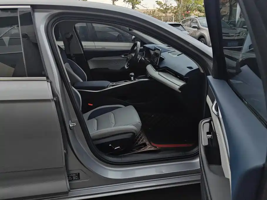 Geely Xingrui — миниатюра 8