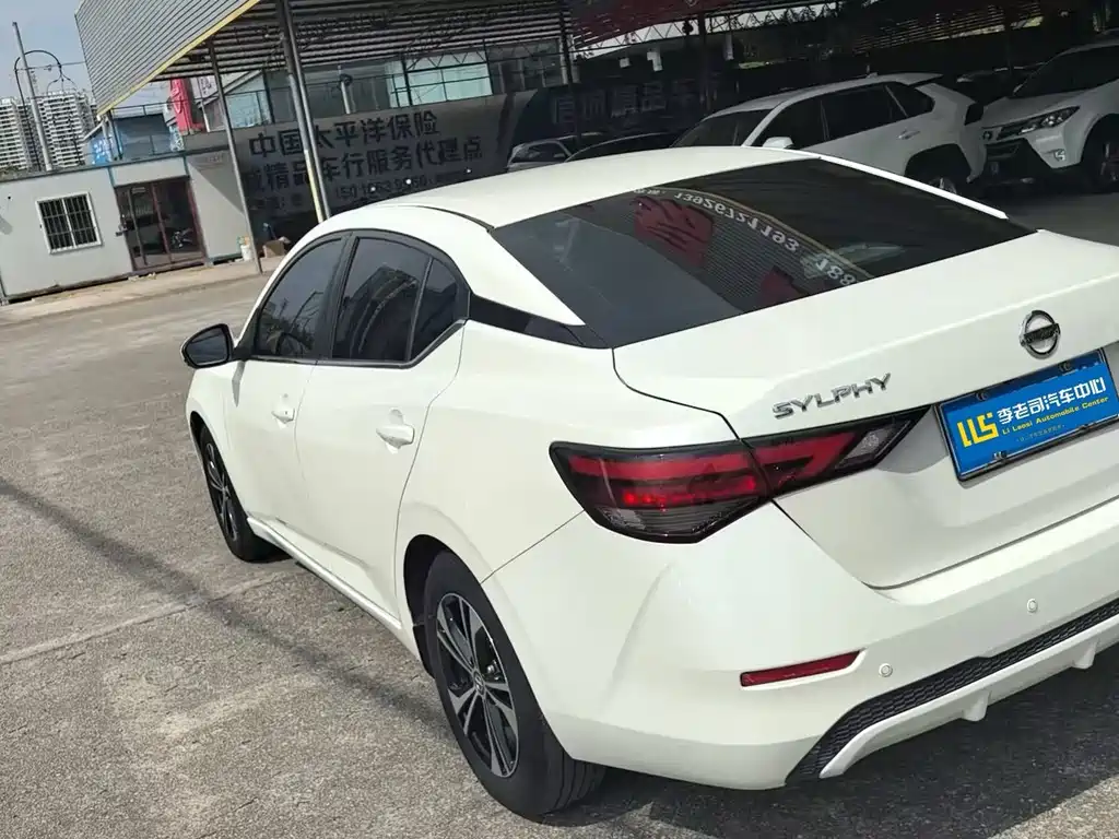 Nissan Sylphy — миниатюра 3
