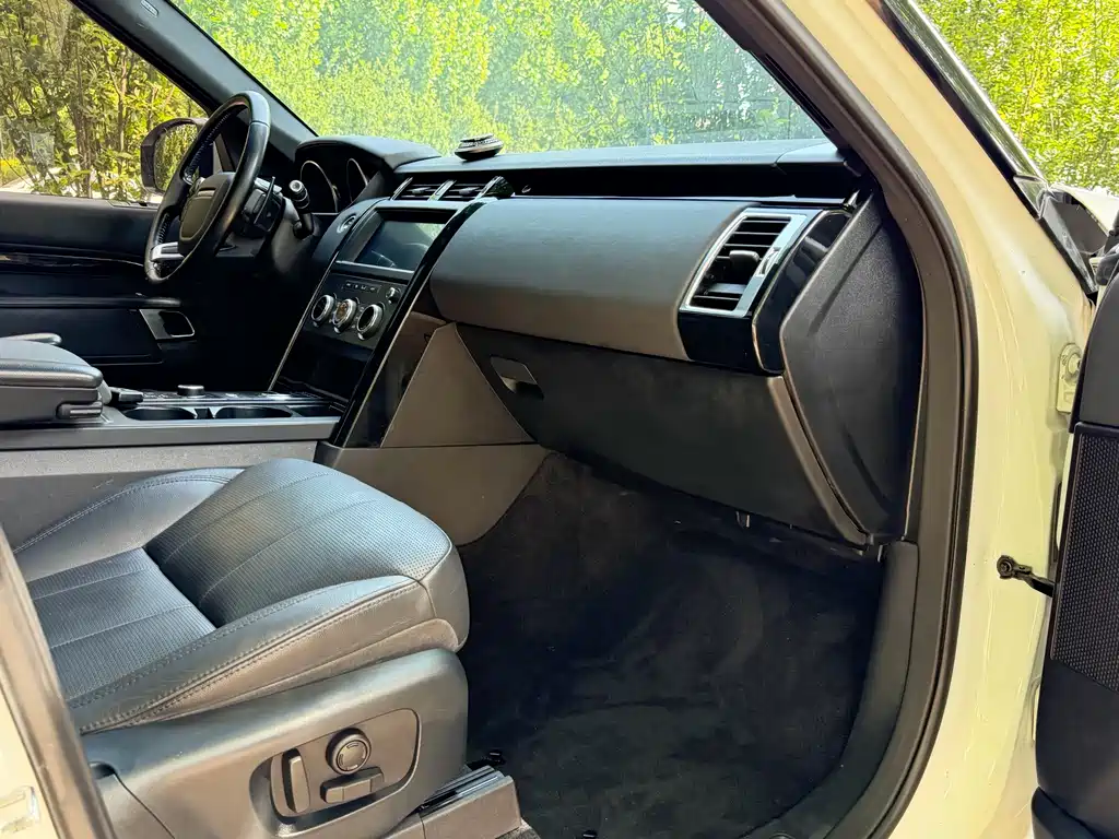 Land Rover Discovery - фото 12