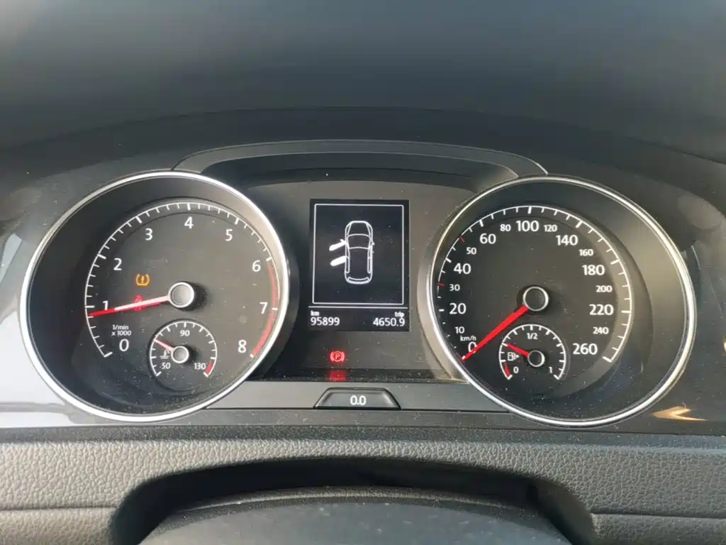 Volkswagen Golf — миниатюра 12