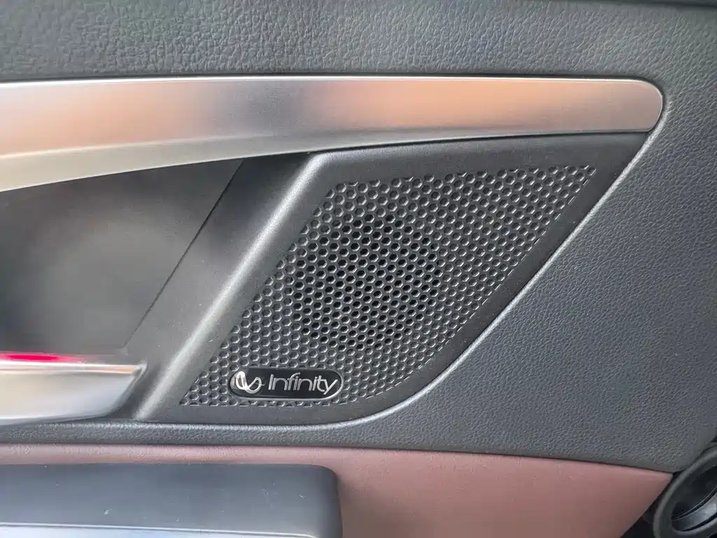 WEI PAI WEI BRAND VV7