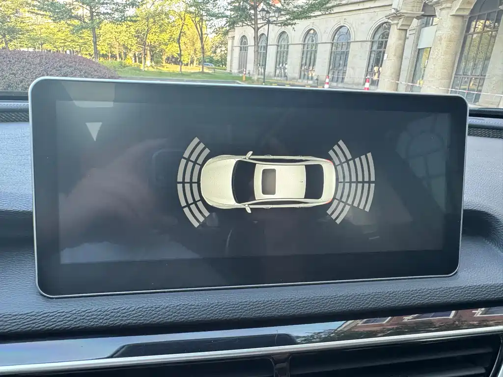 Hongqi Hongqi H5 — миниатюра 20