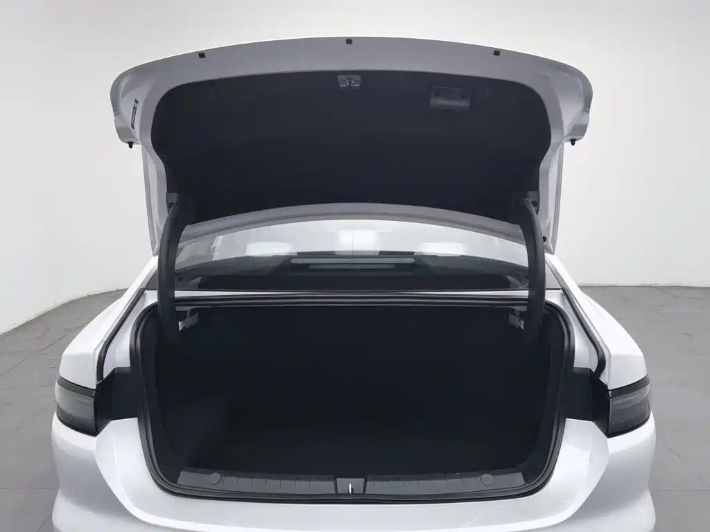 BYD Seal 05 DM-i — миниатюра 16