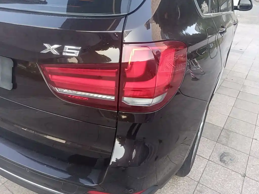 BMW X5 (Import) — миниатюра 8