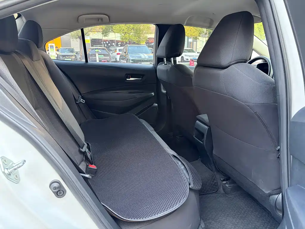 Toyota Corolla — миниатюра 12