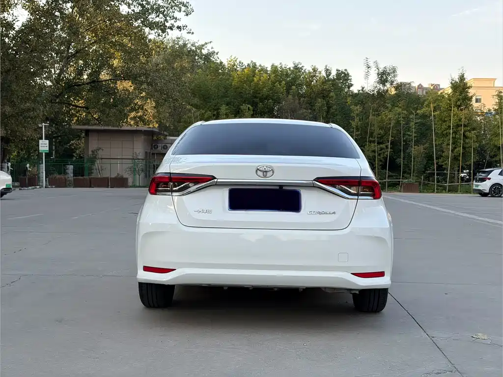 Toyota Corolla — миниатюра 14
