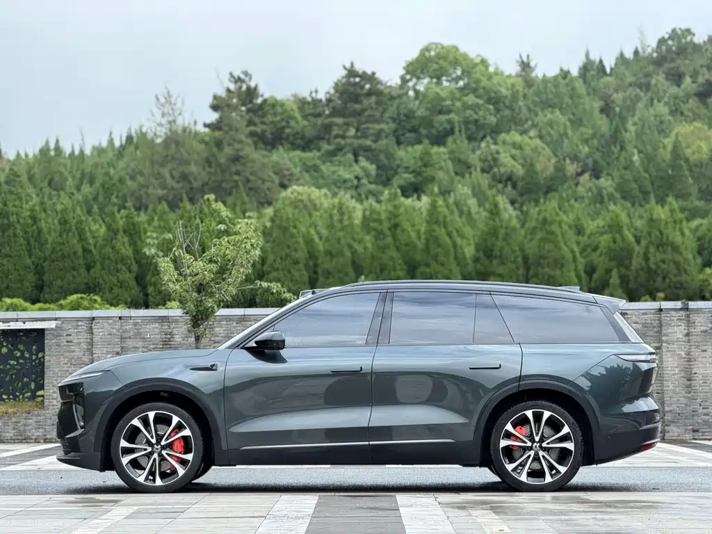 NIO ES8 2023 100kWh
