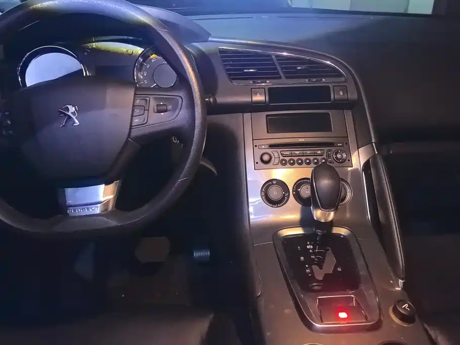 Peugeot 3008 — миниатюра 12