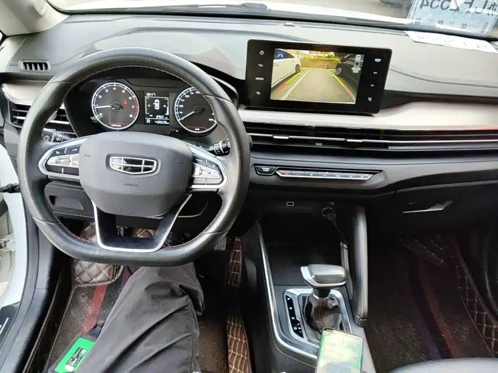 Geely Vision X3 — миниатюра 10