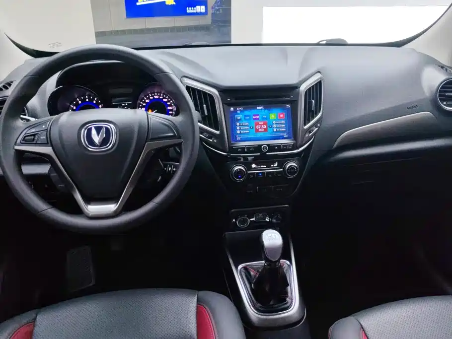 Changan CS15 — миниатюра 9