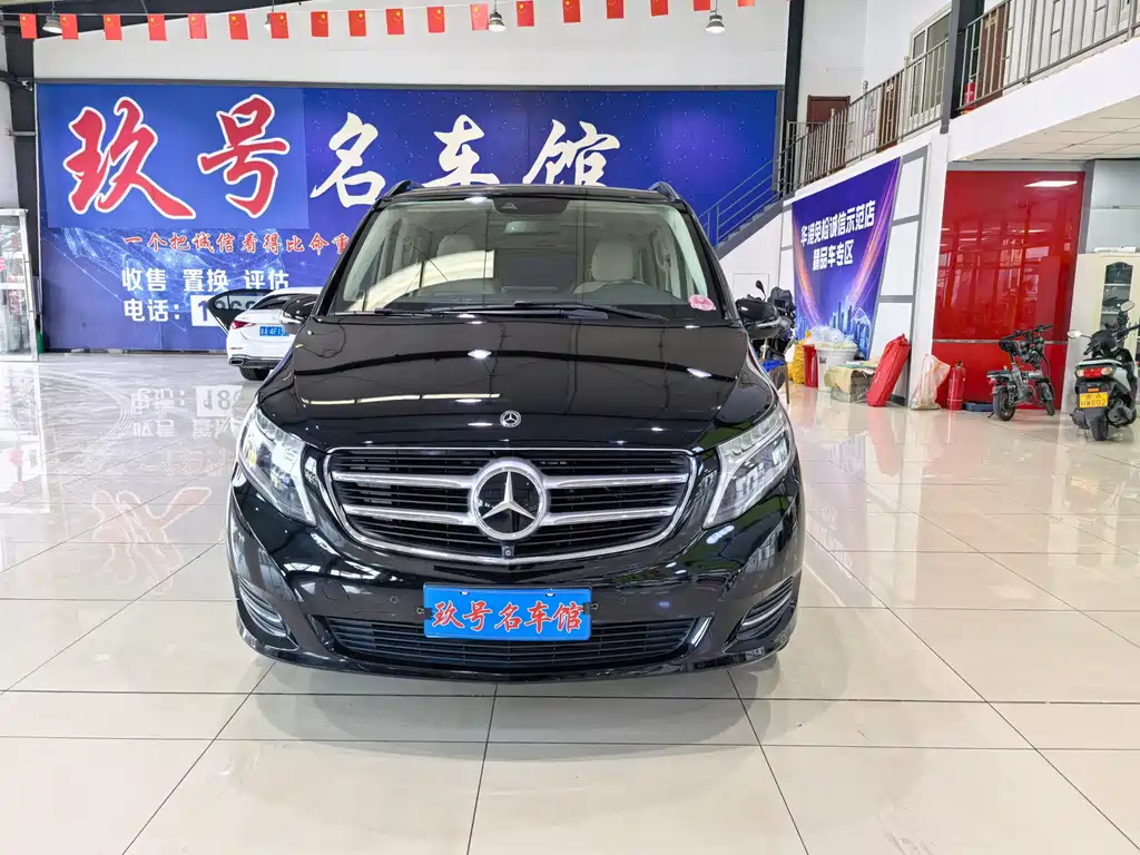 Mercedes-Benz V-Class — миниатюра 2