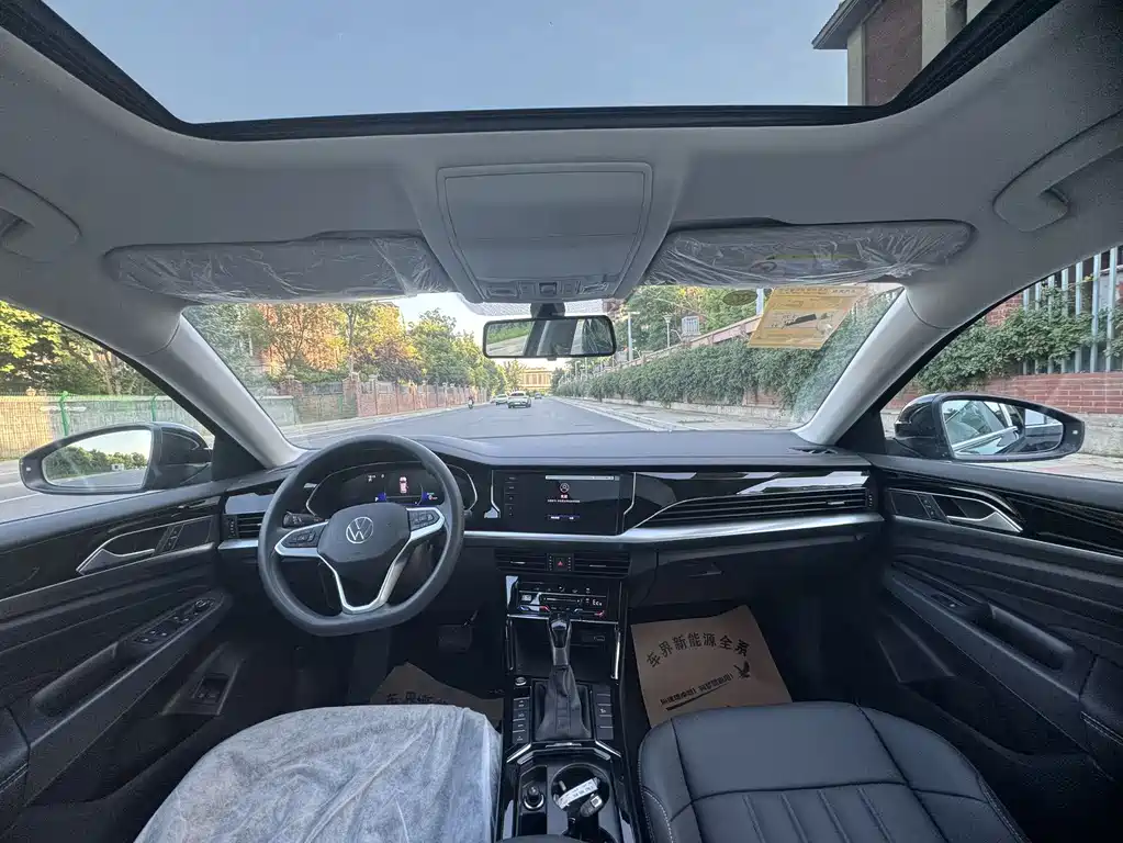 Volkswagen Passat 2025 430PHEV