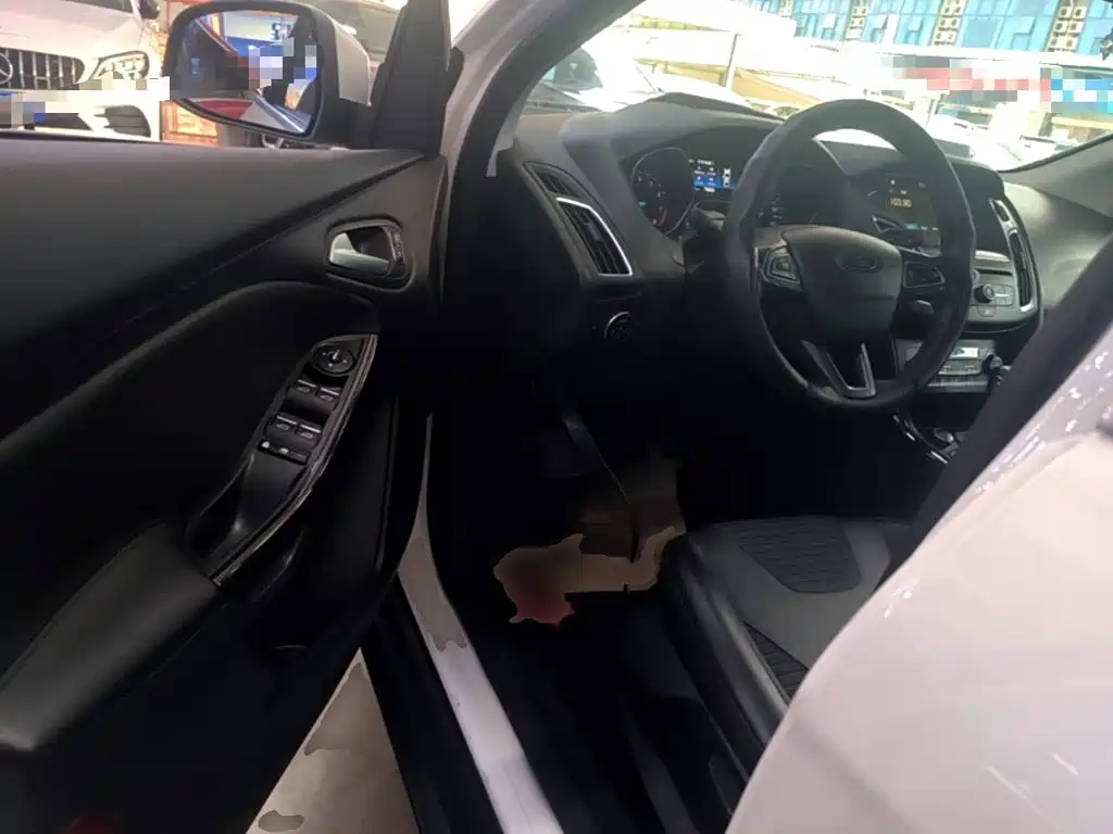 Ford Focus — миниатюра 16