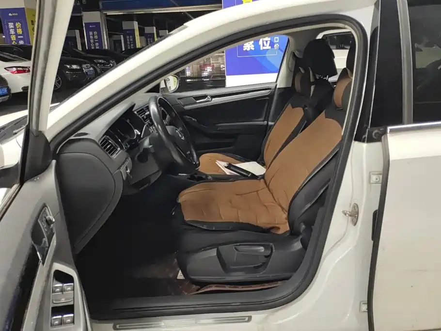 Volkswagen Sagitar — миниатюра 9