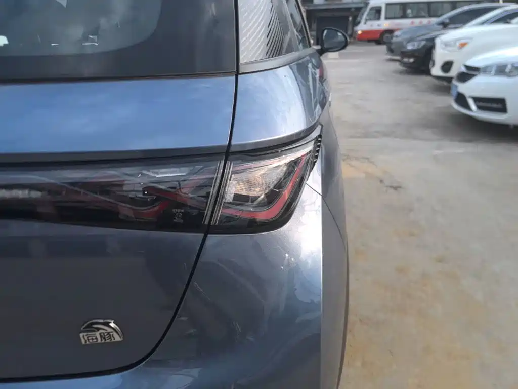BYD Dolphin — миниатюра 8