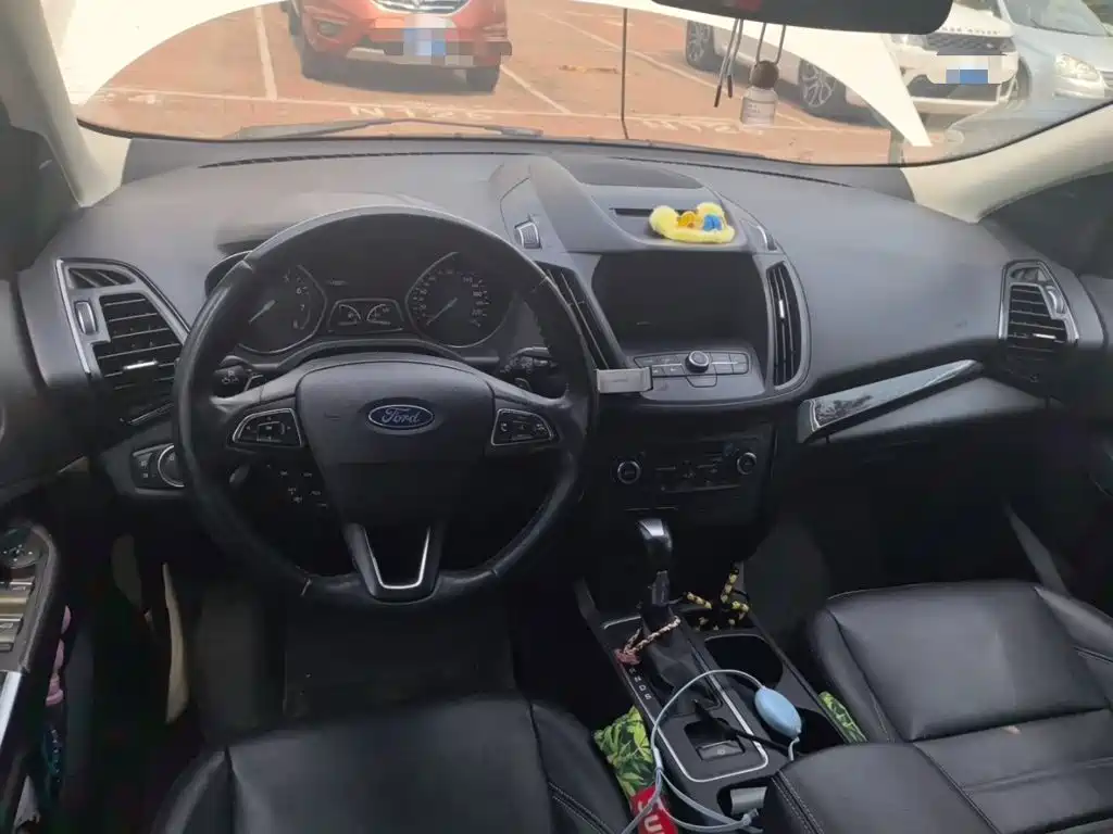 Ford Kuga — миниатюра 13
