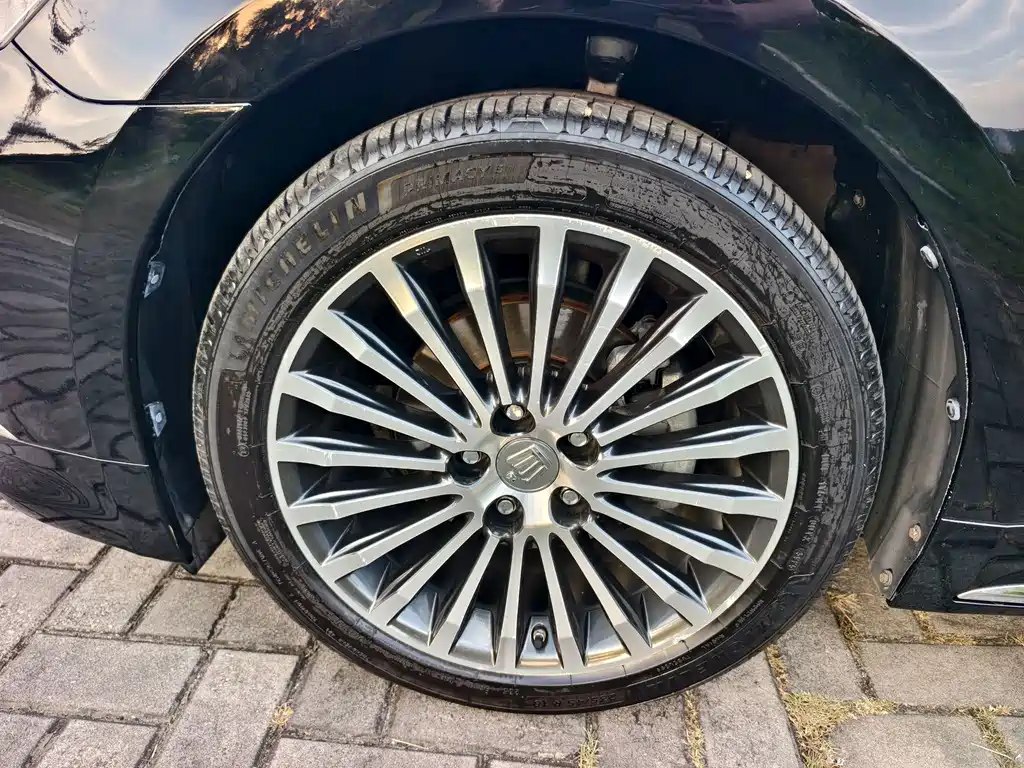 Toyota Crown — миниатюра 16