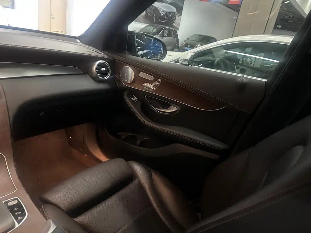 Mercedes-Benz GLC — миниатюра 8
