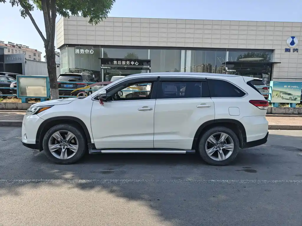 Toyota Highlander — миниатюра 8