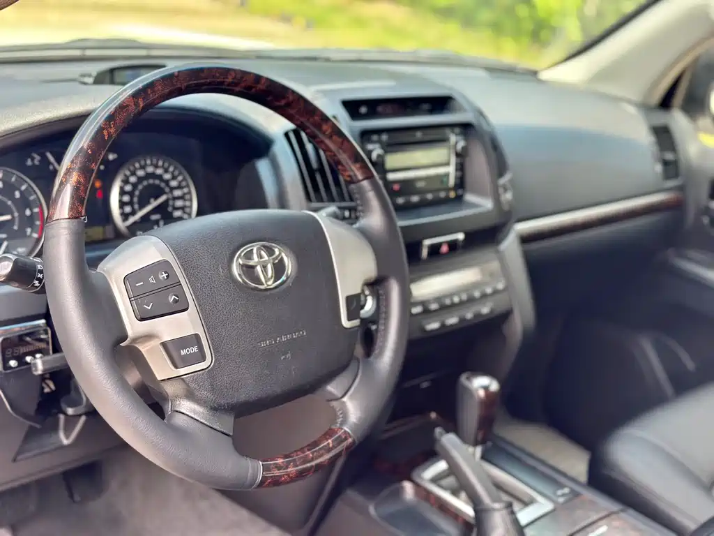 Toyota Land Cruiser 2015 4.0L V6
