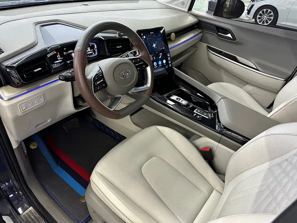 Hyundai Custo — миниатюра 4