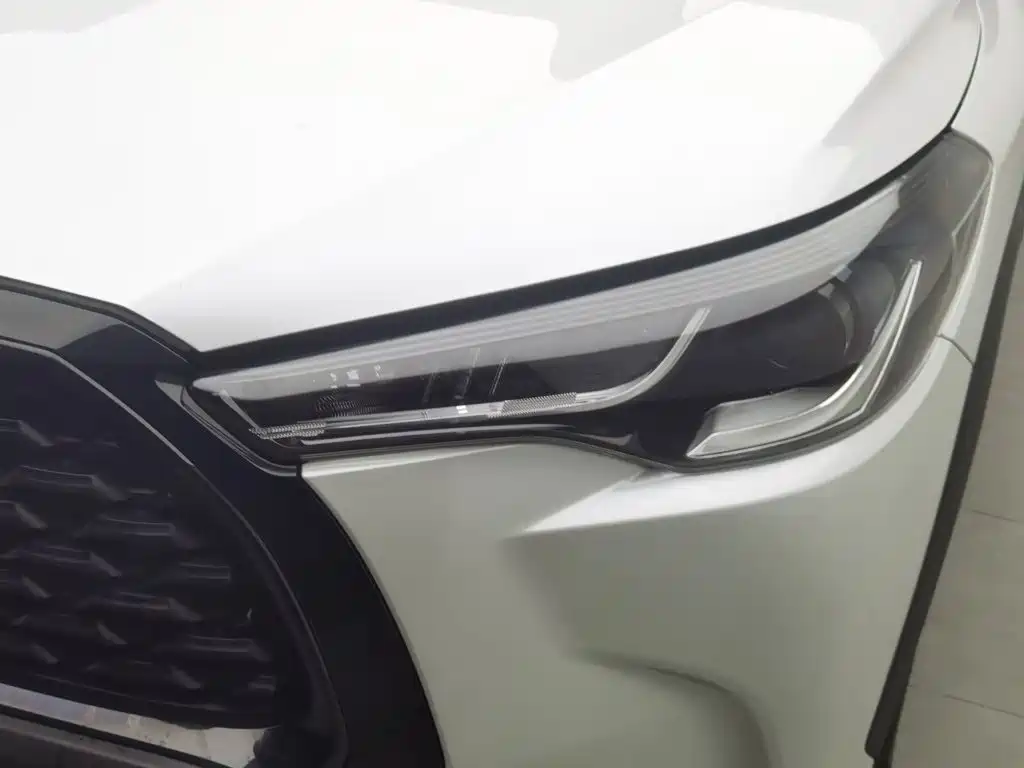 Toyota Corolla Cross — миниатюра 7