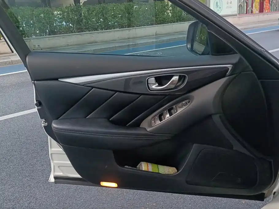 Infiniti Q50L — миниатюра 7