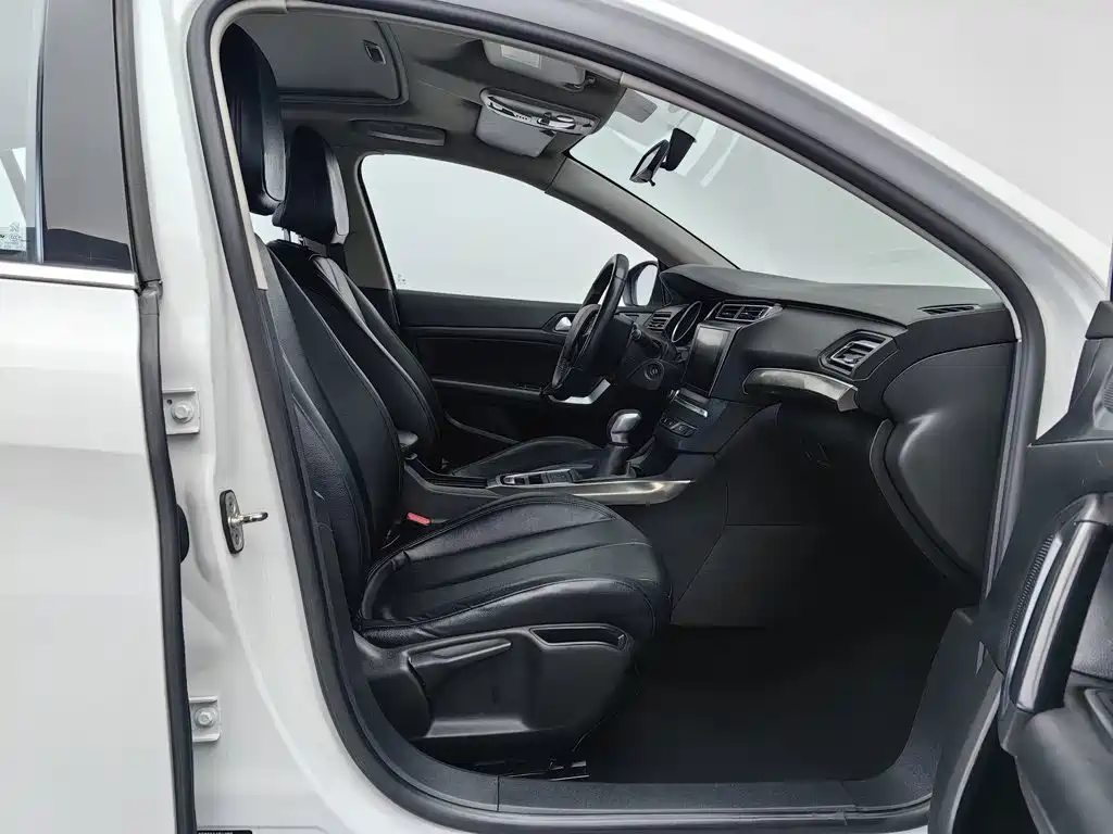 Peugeot 408 — миниатюра 23