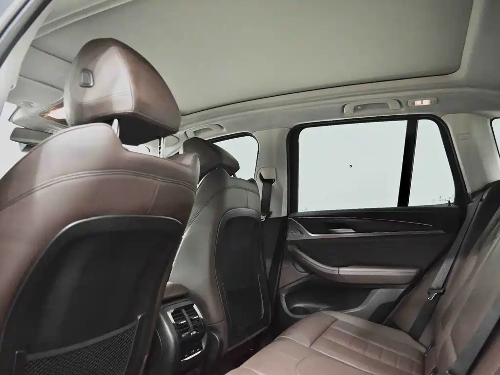 BMW X3 — миниатюра 3