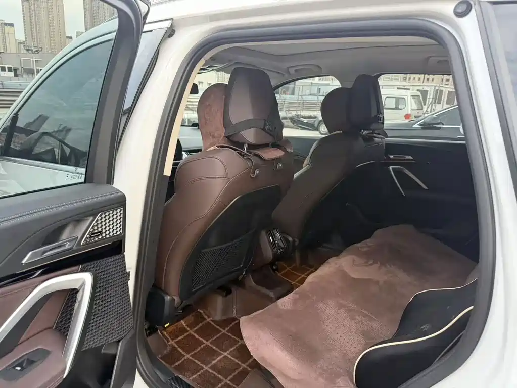 BMW X1 — миниатюра 6
