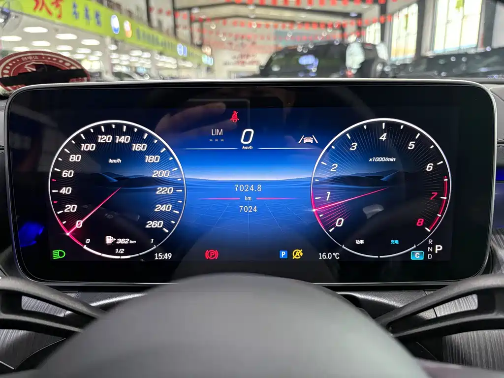 Mercedes-Benz C-Class — миниатюра 5