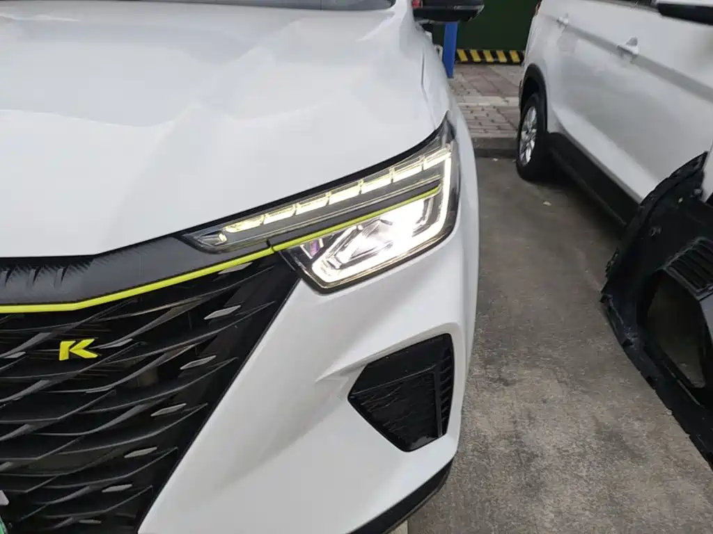 Roewe RX5 — миниатюра 24