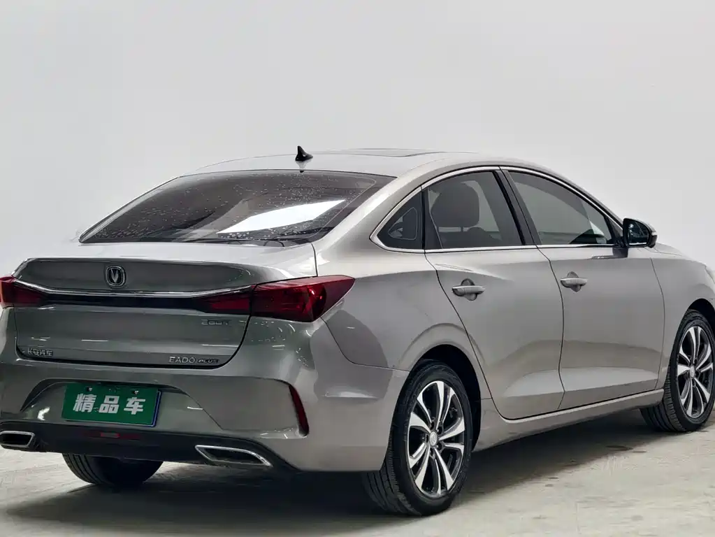 Changan Eado — миниатюра 4