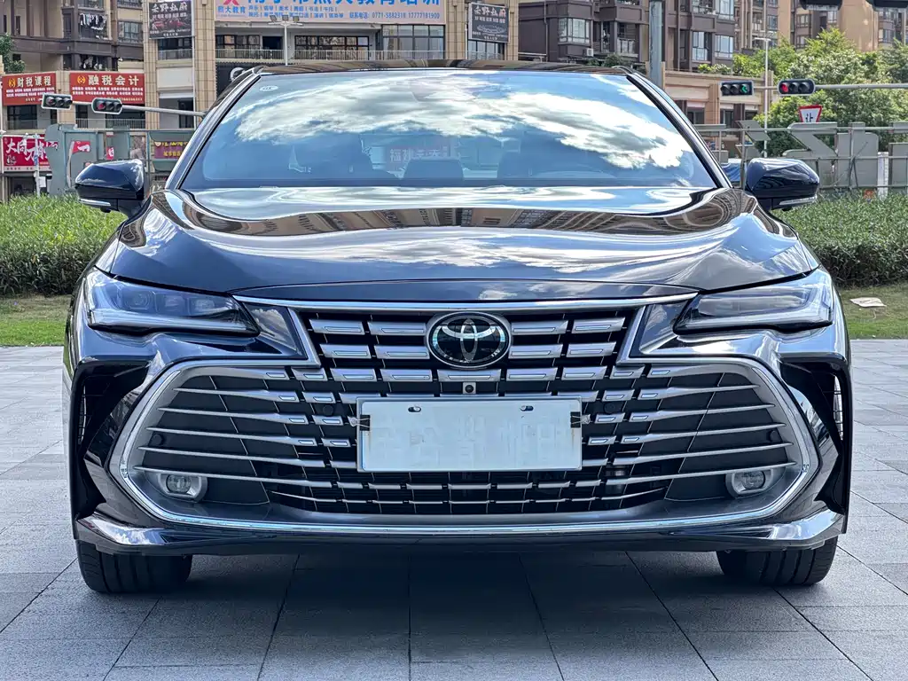 Toyota Avalon — миниатюра 2