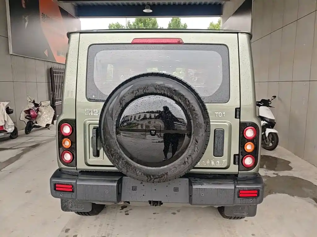 212 T01 2024 2.0T