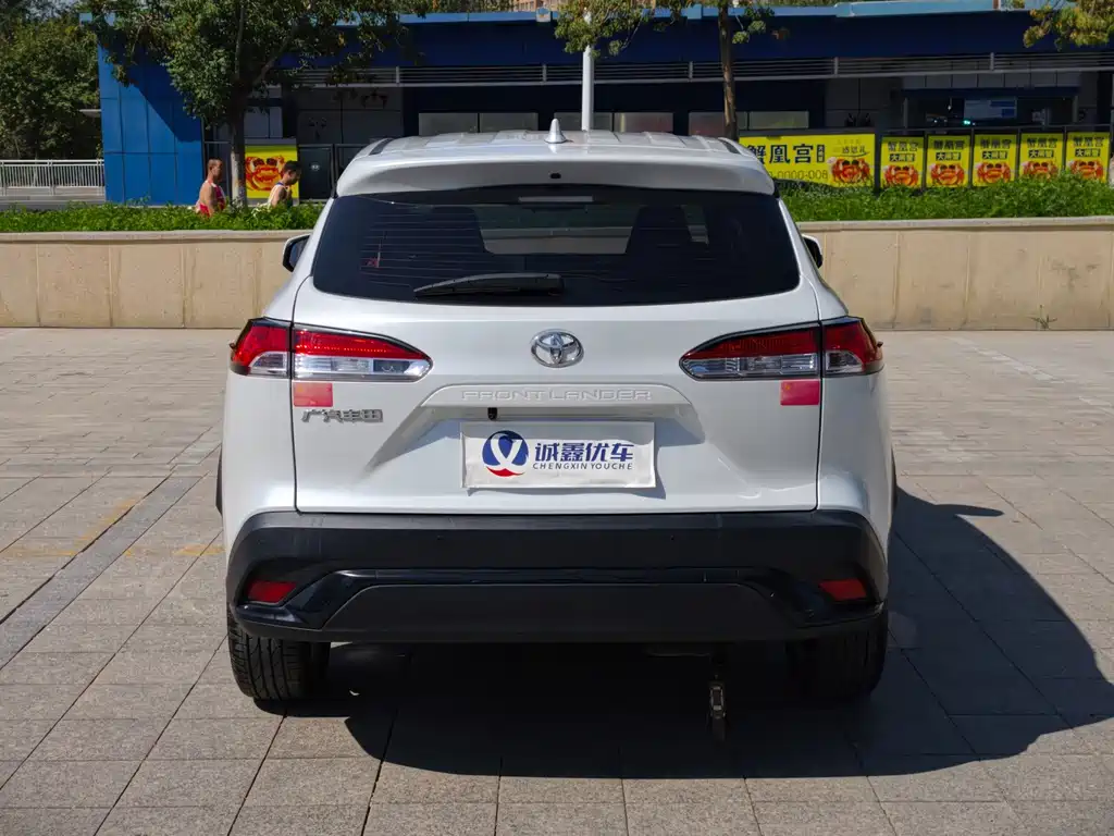 Toyota Frontlander — миниатюра 7