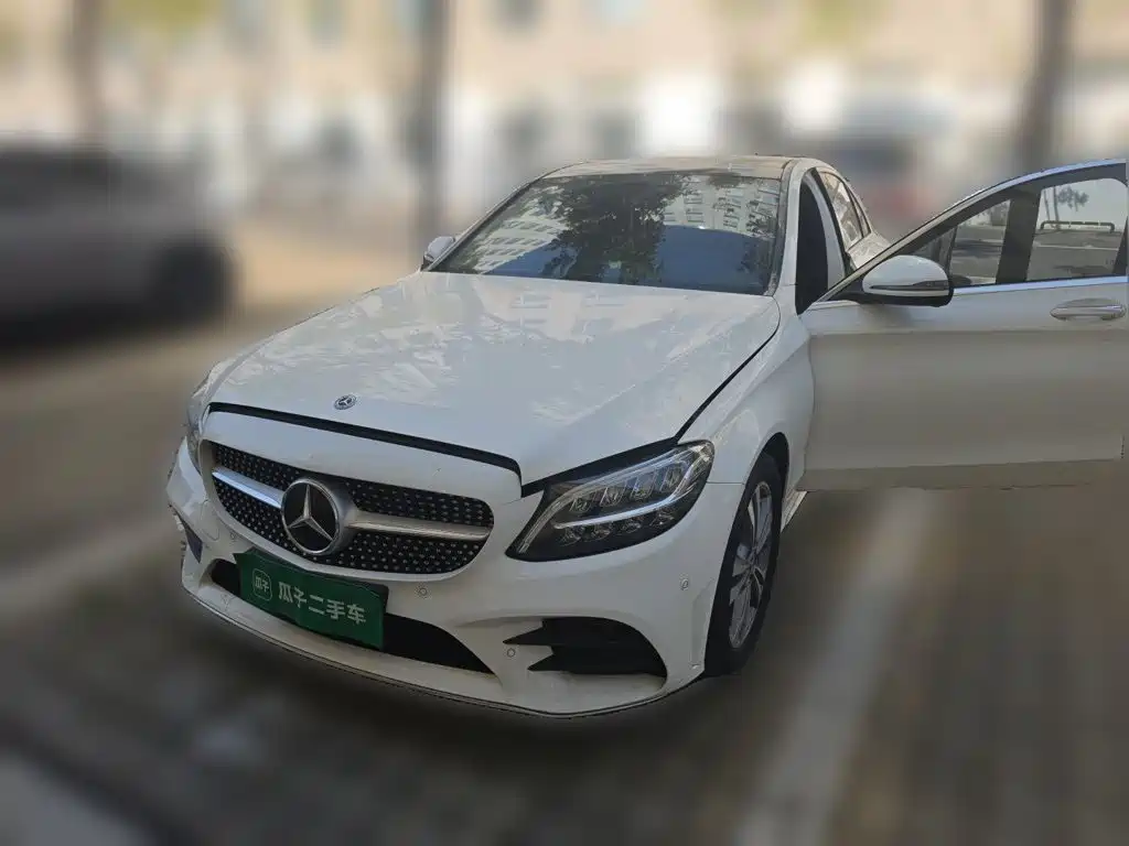 Mercedes-Benz C-Class — миниатюра 2