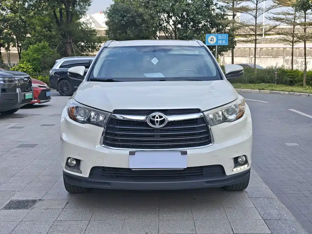 Toyota Highlander — миниатюра 2