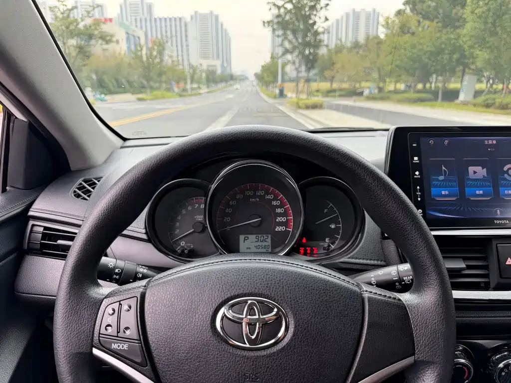 Toyota Vios FS — миниатюра 17
