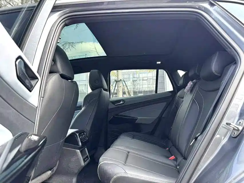 Volkswagen ID.4 X — миниатюра 5