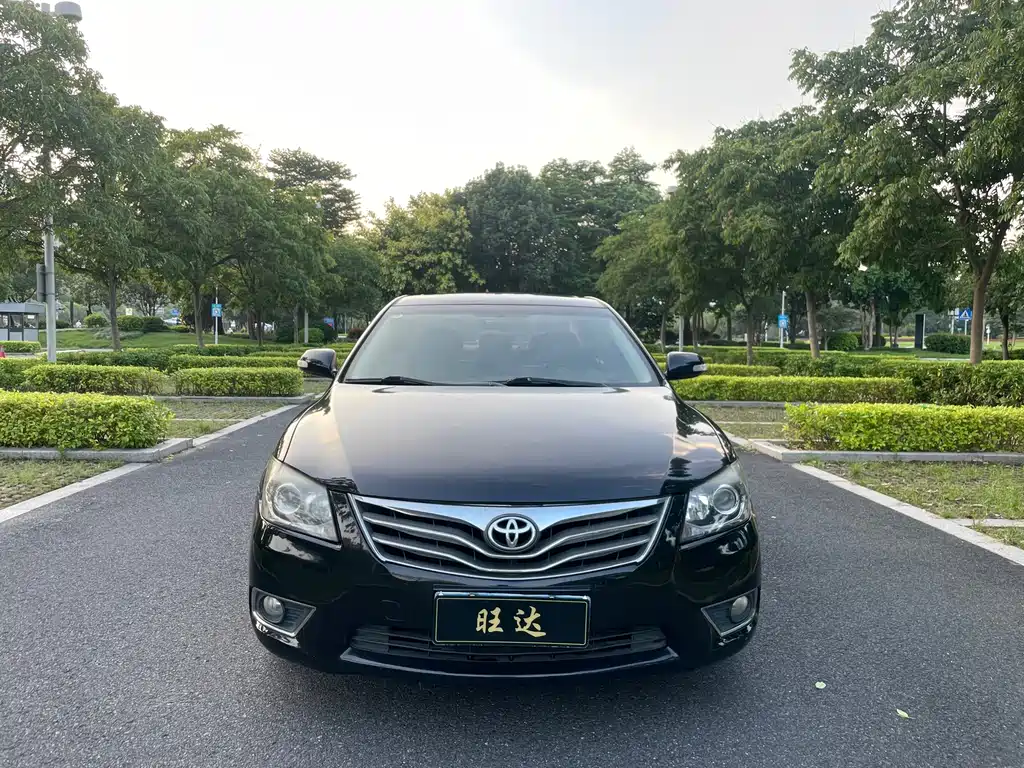 Toyota Camry — миниатюра 2