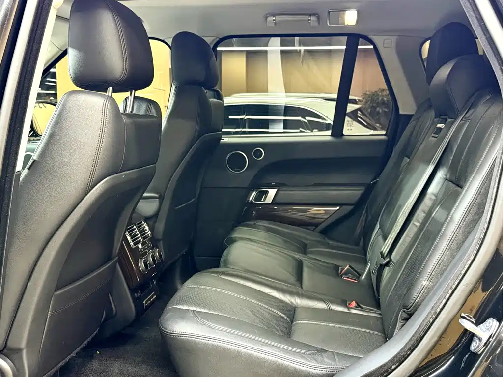 Land Rover Range Rover — миниатюра 11
