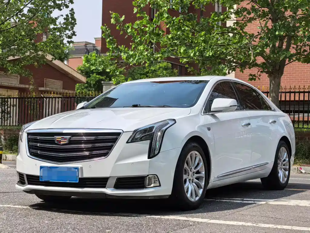 Купить Cadillac XTS