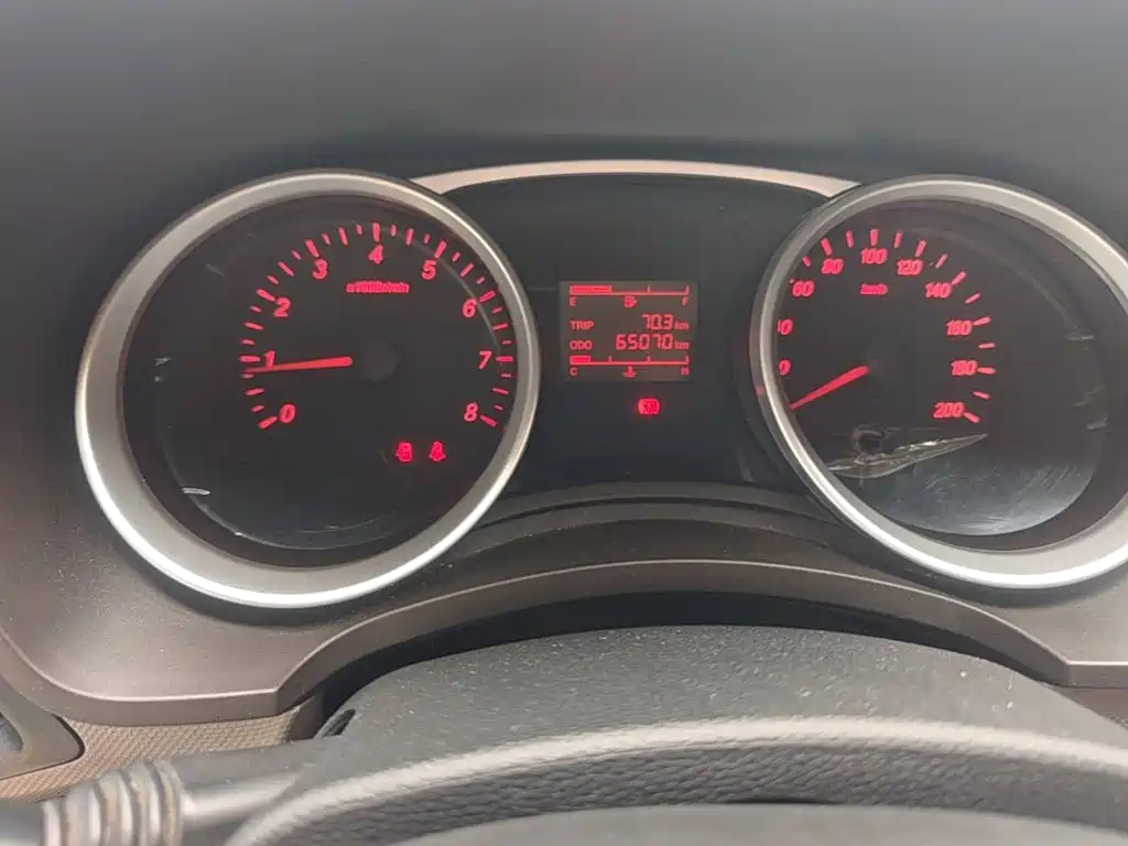 Wuling Hongguang — миниатюра 12