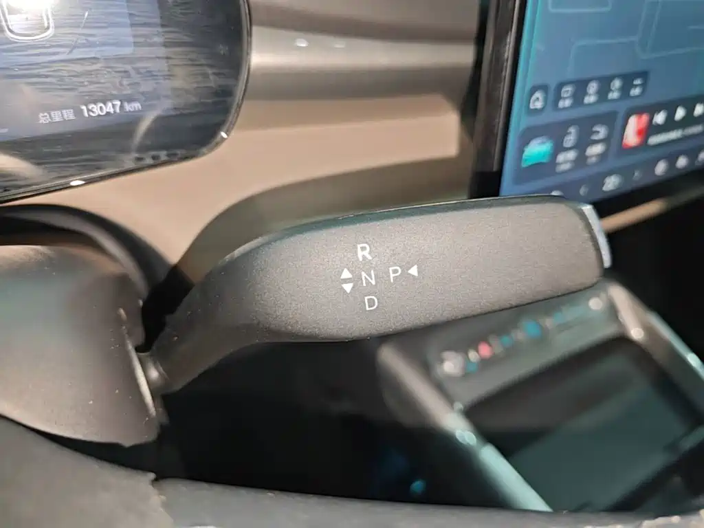 BYD Dolphin — миниатюра 14