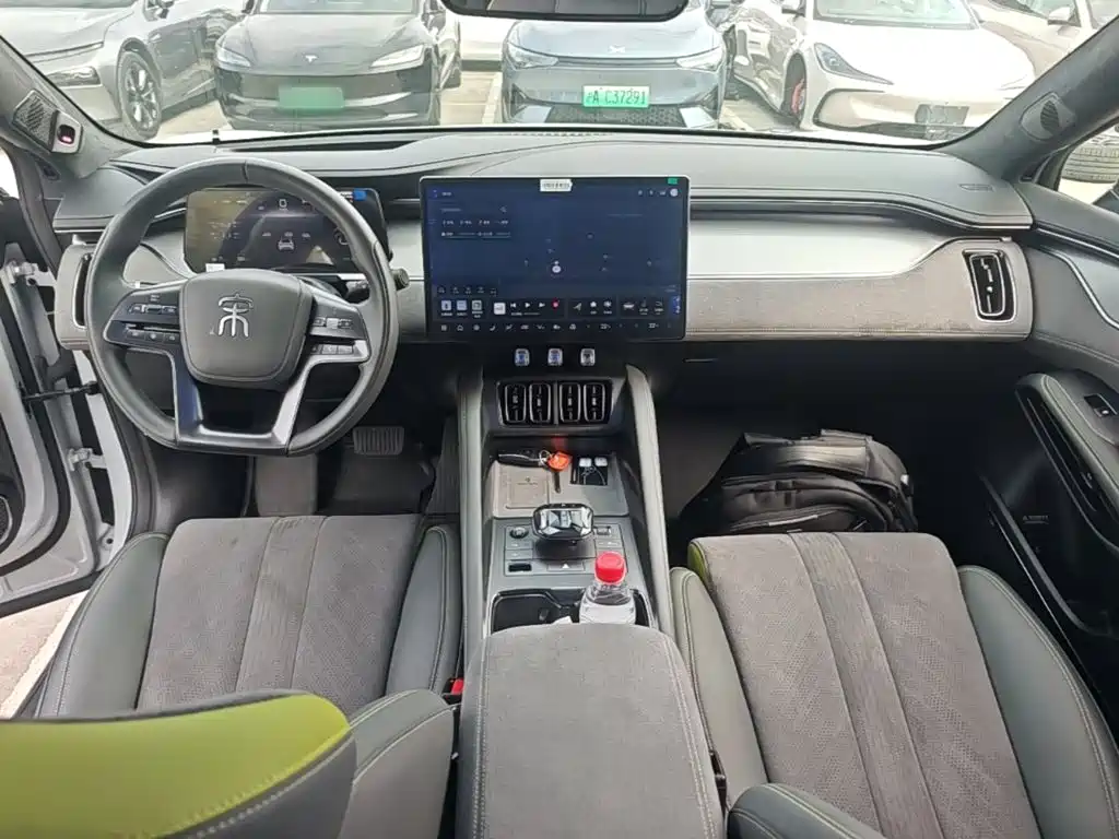 BYD L EV — миниатюра 10